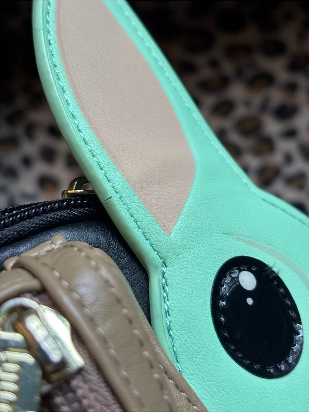 Disney Store Loungefly The Mandalorian Grogu Baby Yoda The Child Wristlet GUC💚 - Picture 12 of 12